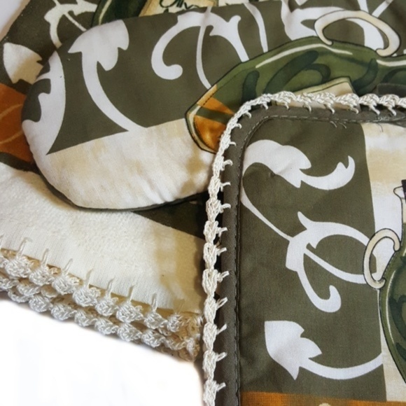 Handmade Crocheted Top Dish Towel Kitchen Set of 3 - Picture 2 of 8